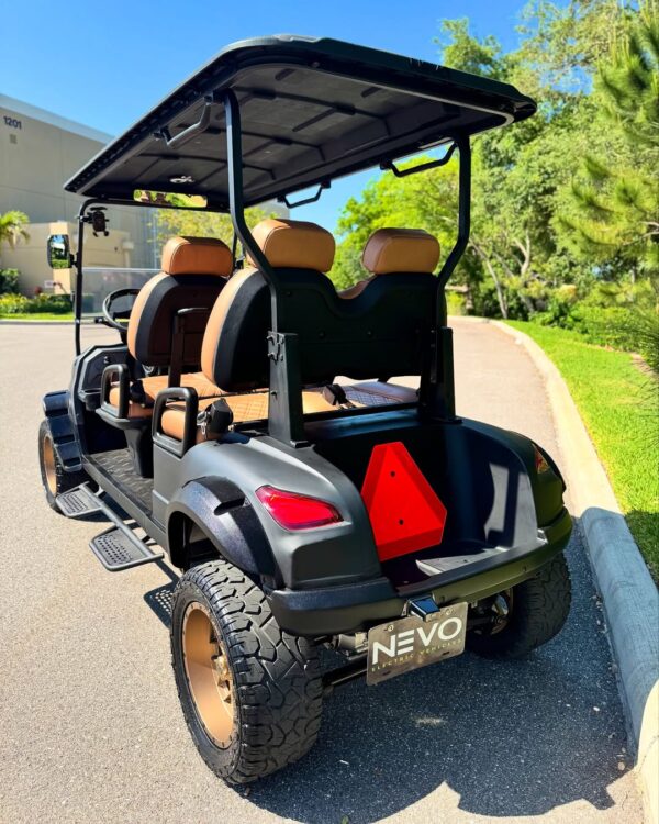 NEVO L4F Golf Cart