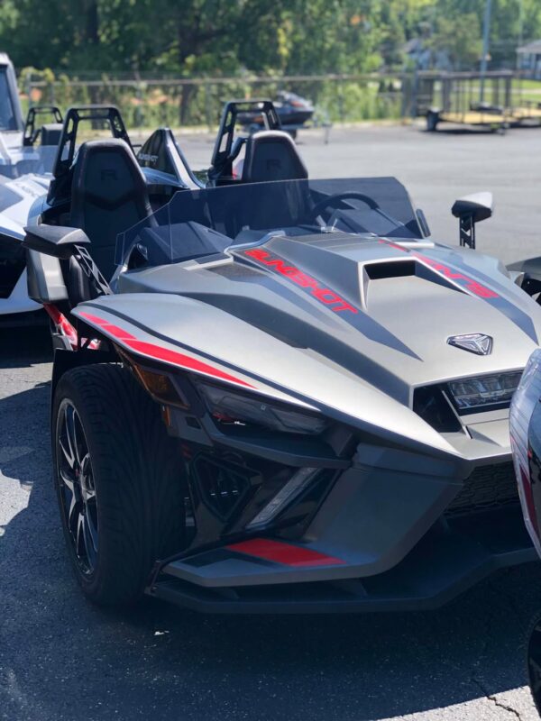 2024 Slingshot® R MANUAL